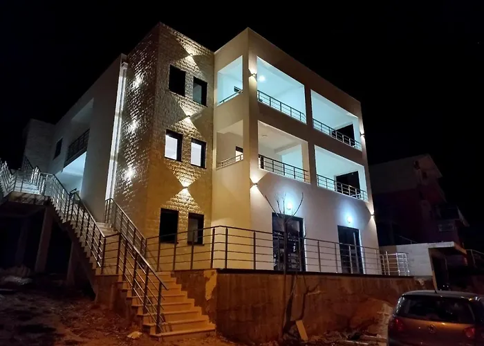 Xhan Apartments